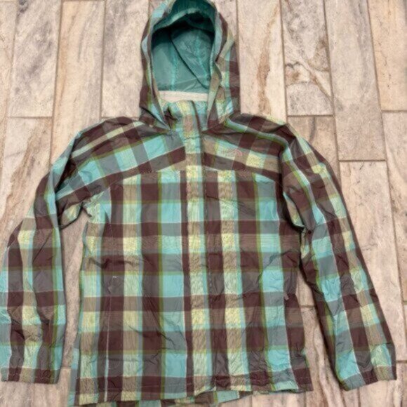 The North Face girls youth large size 14/16 waterproof Hyvent jacket